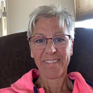 Meet your Posher, Tina